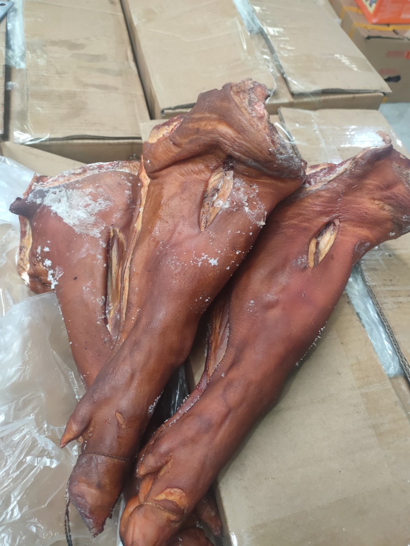 腊猪脚青猪脚川味腊肉腊猪脚货源批发