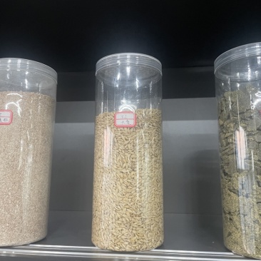长期出售饲用哈萨克斯坦小麦粉厂家直销！