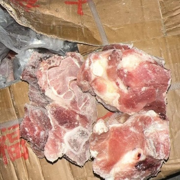 腿骨切块