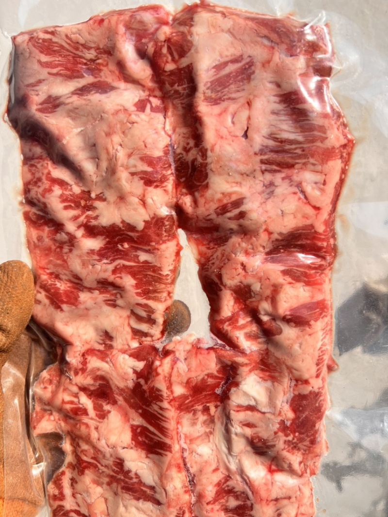 谷饲牛裙肉烤肉店烧烤店，纯谷饲安格斯大量供应。