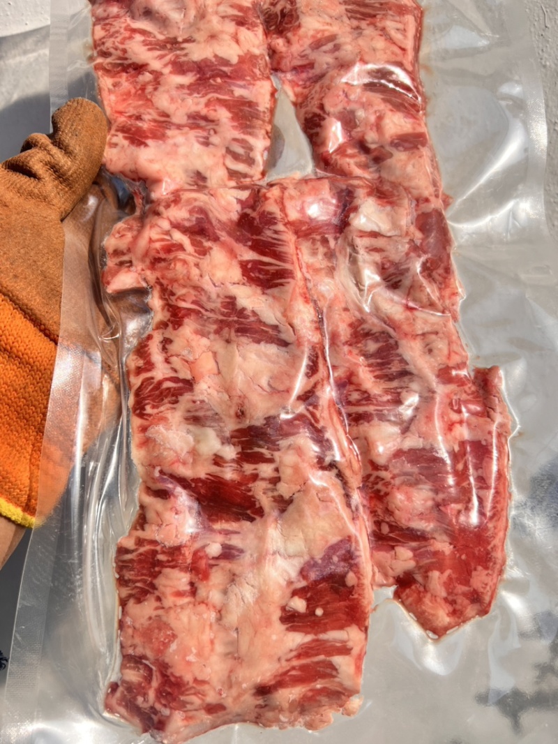 谷饲牛裙肉烤肉店烧烤店，纯谷饲安格斯大量供应。