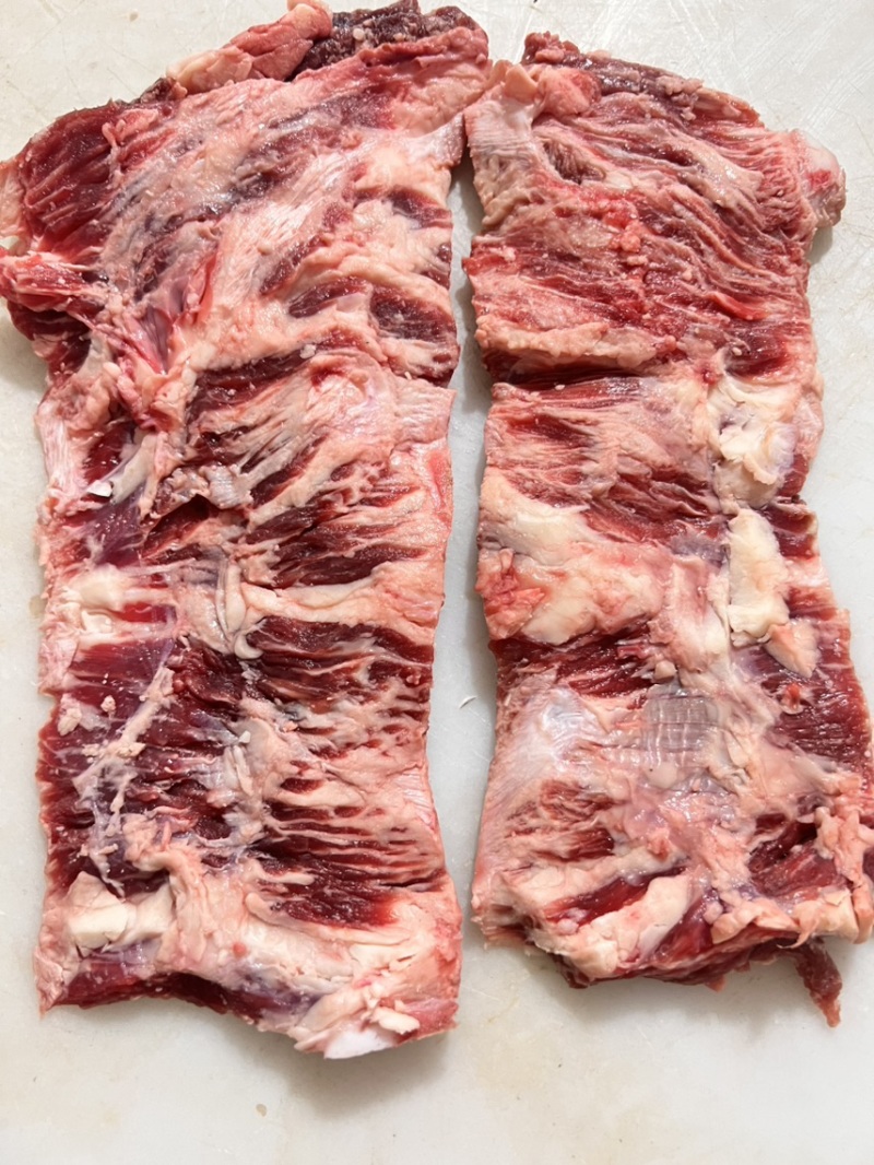 谷饲牛裙肉烤肉店烧烤店，纯谷饲安格斯大量供应。