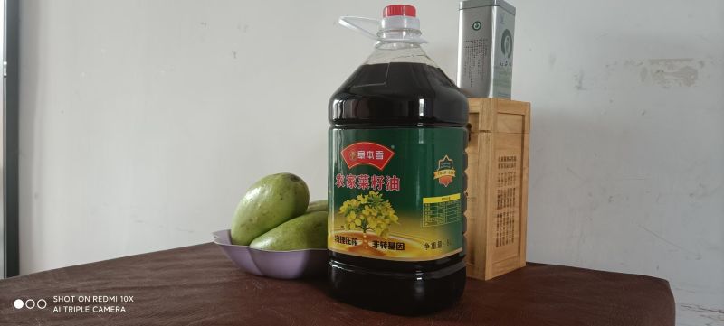 【店家推荐】九江菜籽油保质保量可视频看货欢迎选购