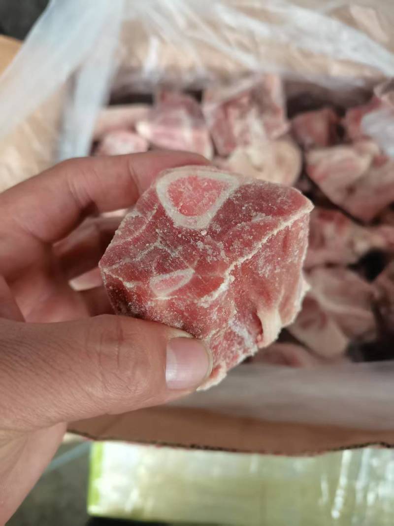 带腱腿骨块