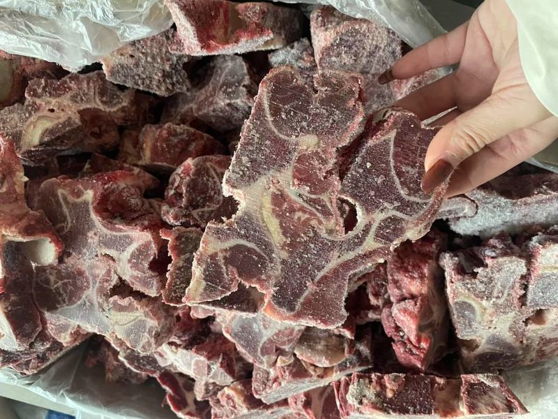 多肉牛脖骨，8.9一斤地摊牛排，牛骨店，餐饮必备产品