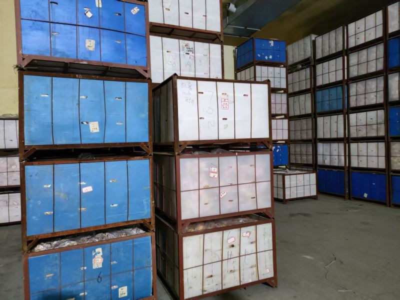 精品红富士苹果新鲜采摘量大从优质量保证欢迎咨询