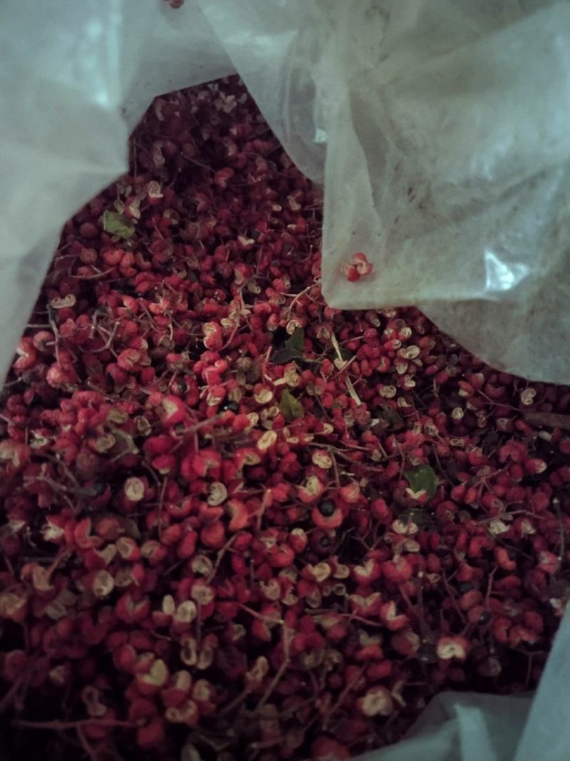 陕西精品大红袍花椒大量供应，货源充足，支持零售批发包邮。