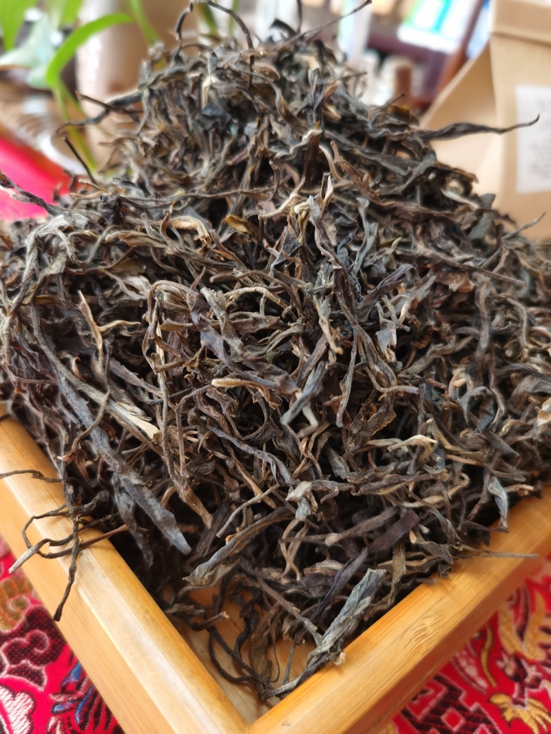 2019年布朗山大树生茶花果香十足，性价比超高的口粮茶
