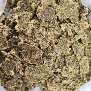 厂价直销棉籽饼，质量好，量大从优，适合牛羊猪鸡鸭喂养。