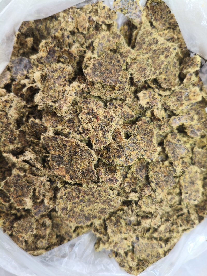 厂价直销棉籽饼，质量好，量大从优，适合牛羊猪鸡鸭喂养。