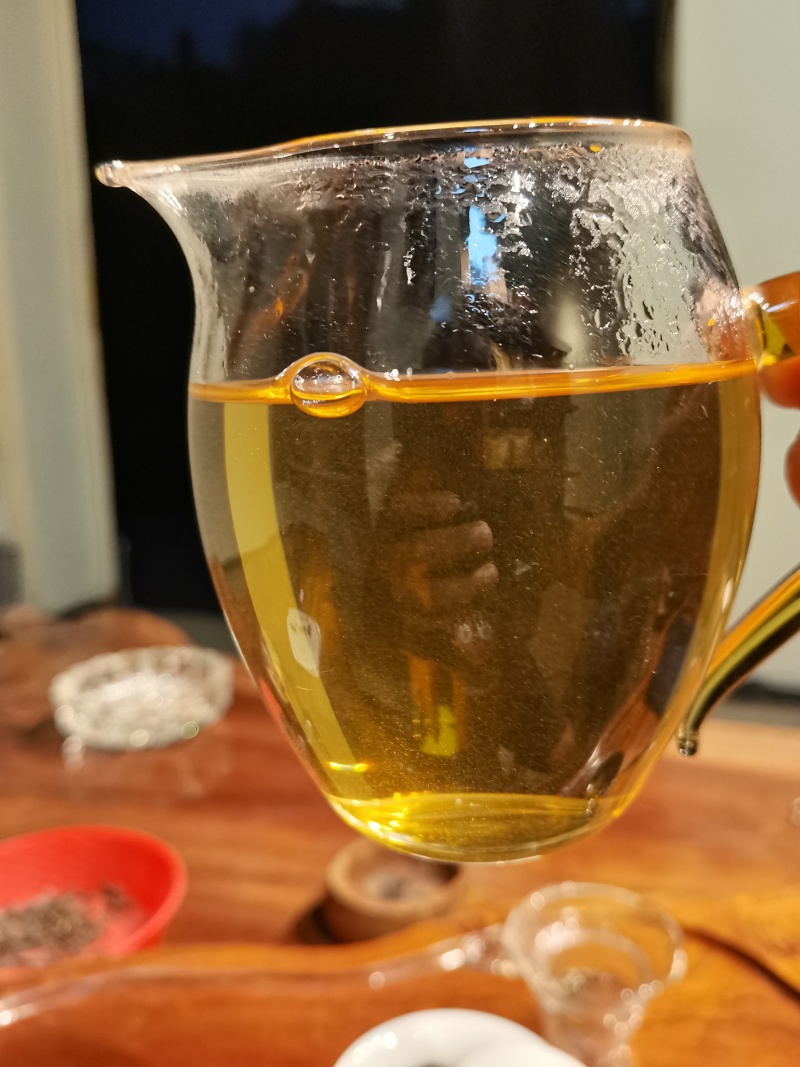 凤凰山生态古树茶！