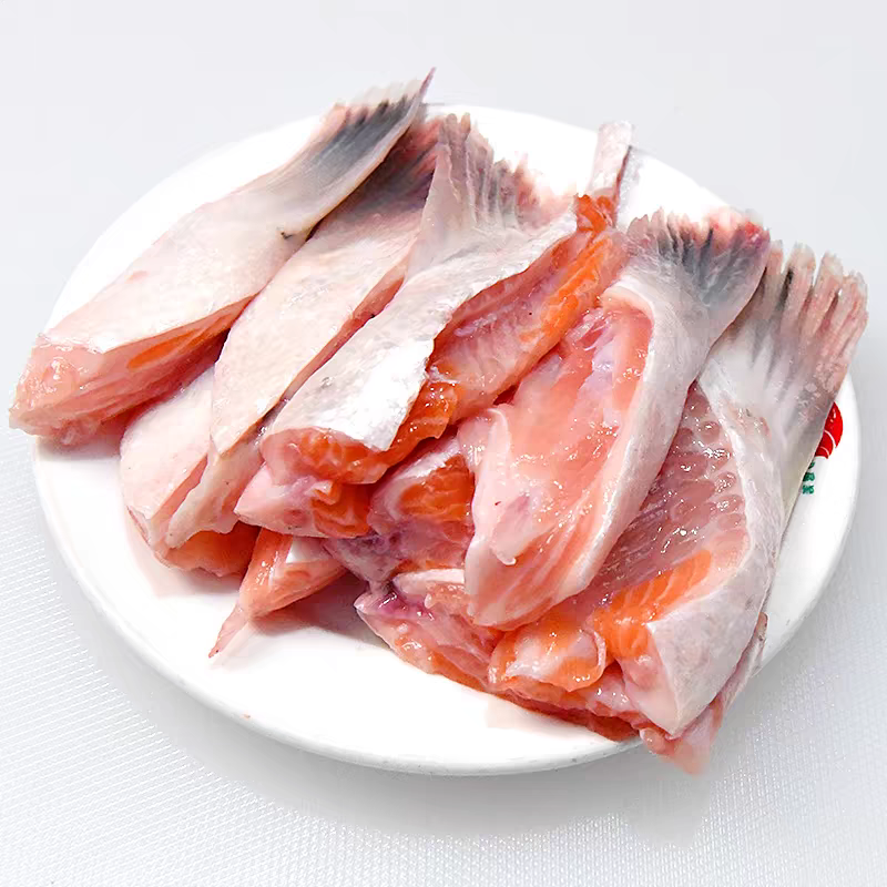 新鲜三文鱼鳍鱼翅肉多三文鱼边角料烧烤炖