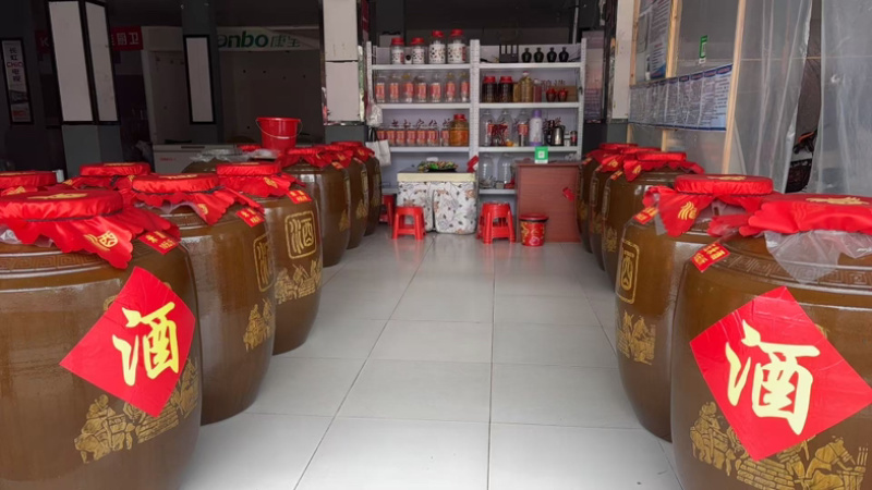 陕西纯粮酿酒，高粱酒，口感香醇，自产自销，朴朴实实，只做好酒
