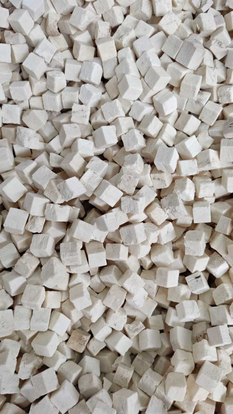 云南高原茯苓丁
