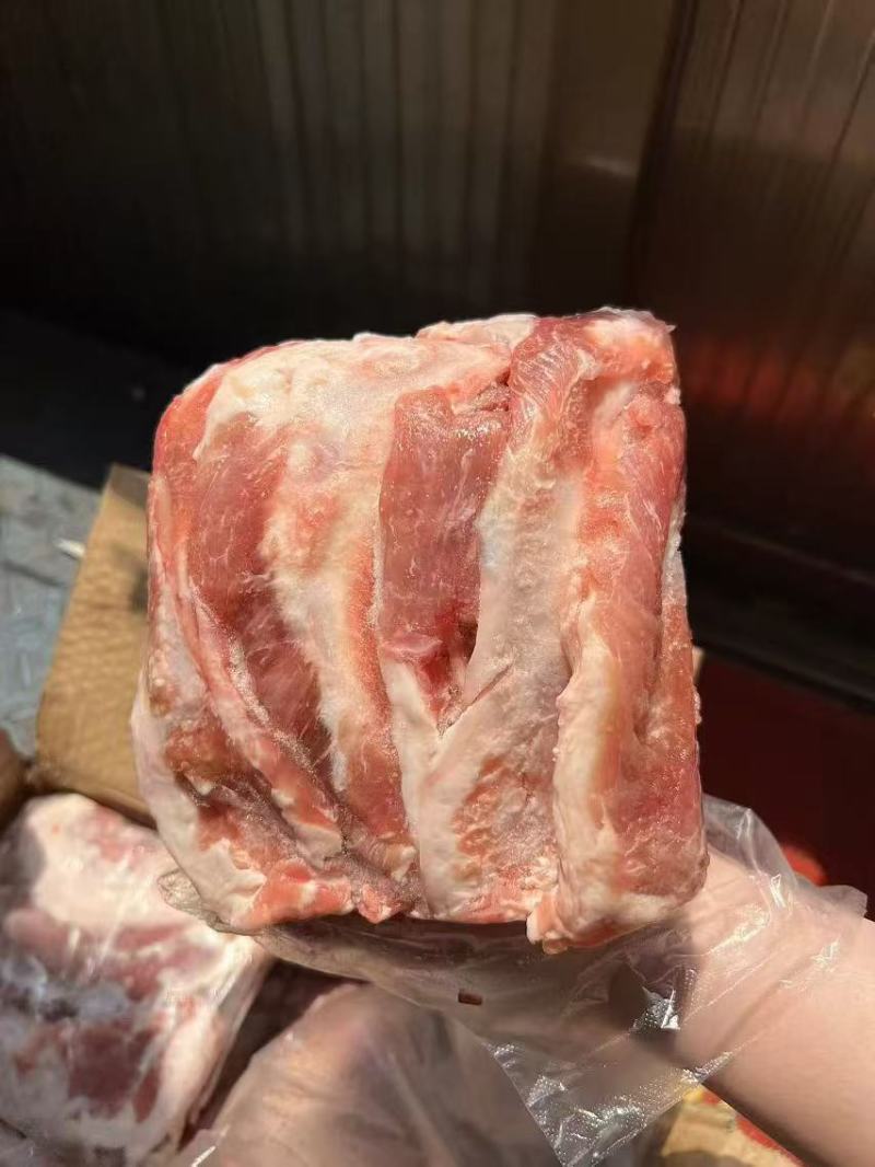 产品名：月牙骨规格：10kg猪源：国产地址：十路水