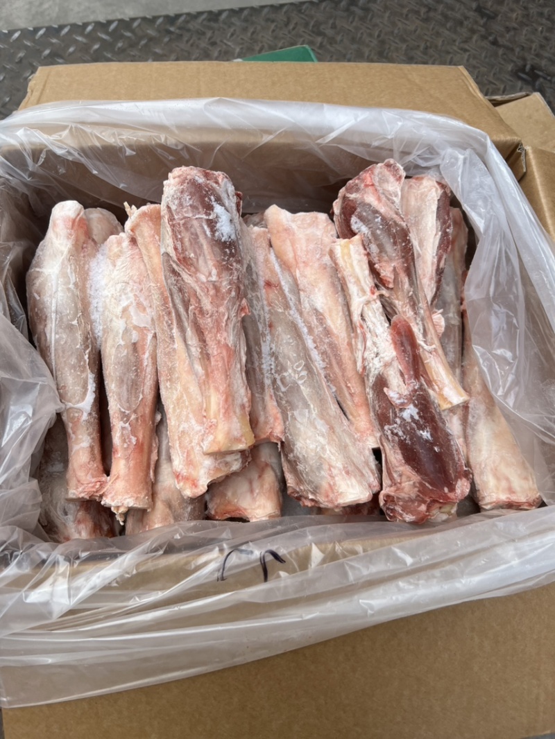 羔羊法式后腱，去拐羊后腿，也称羊玉环，19斤装。