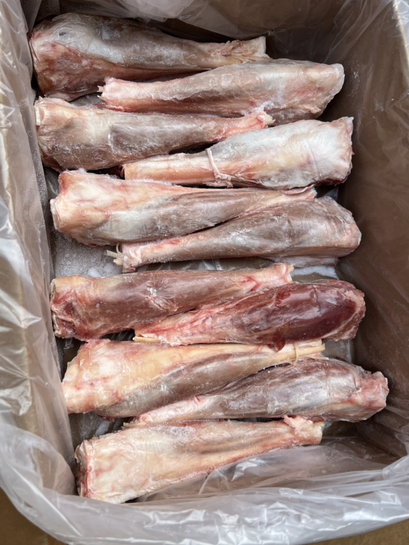 羔羊法式后腱，去拐羊后腿，也称羊玉环，19斤装。
