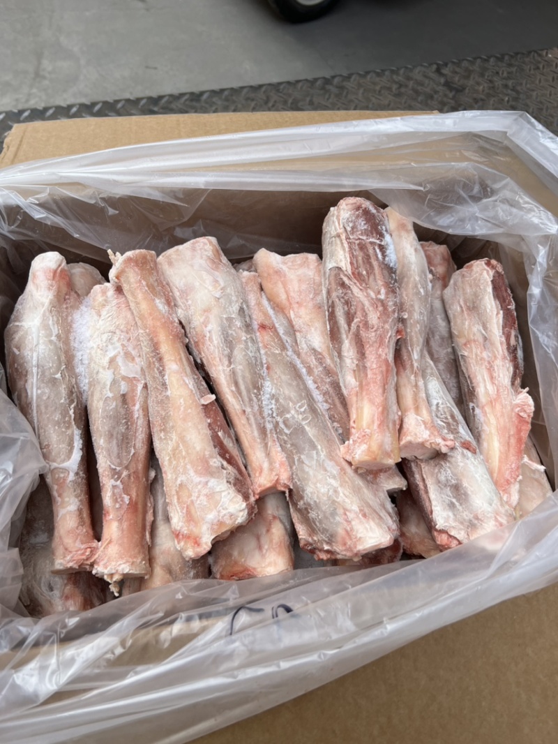 羔羊法式后腱，去拐羊后腿，也称羊玉环，19斤装。