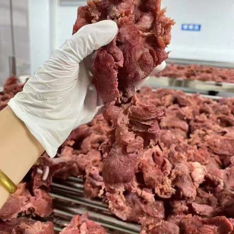【熟牛肉】五香小块牛肉，价格低，现货实拍，每天大量加工中
