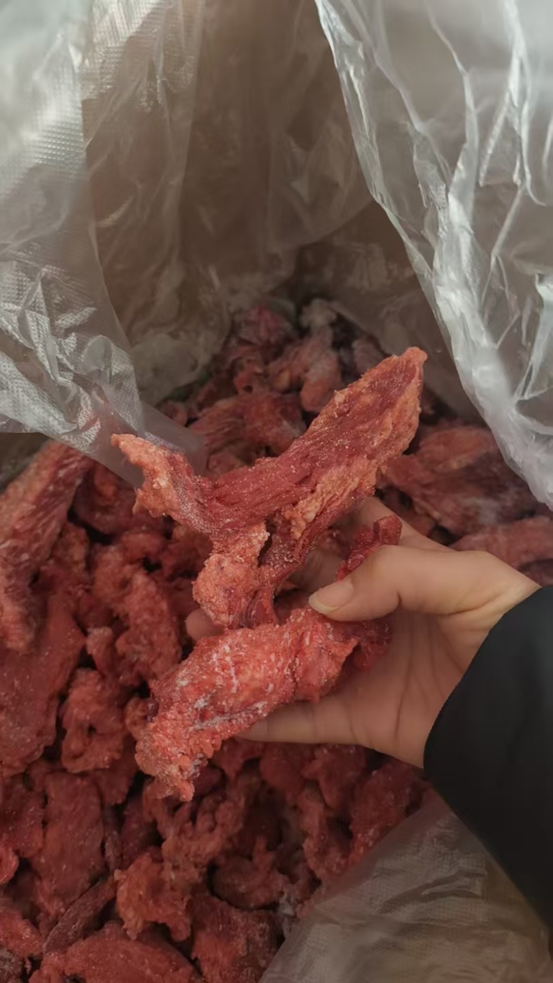 【熟牛肉】五香小块牛肉，价格低，现货实拍，每天大量加工中