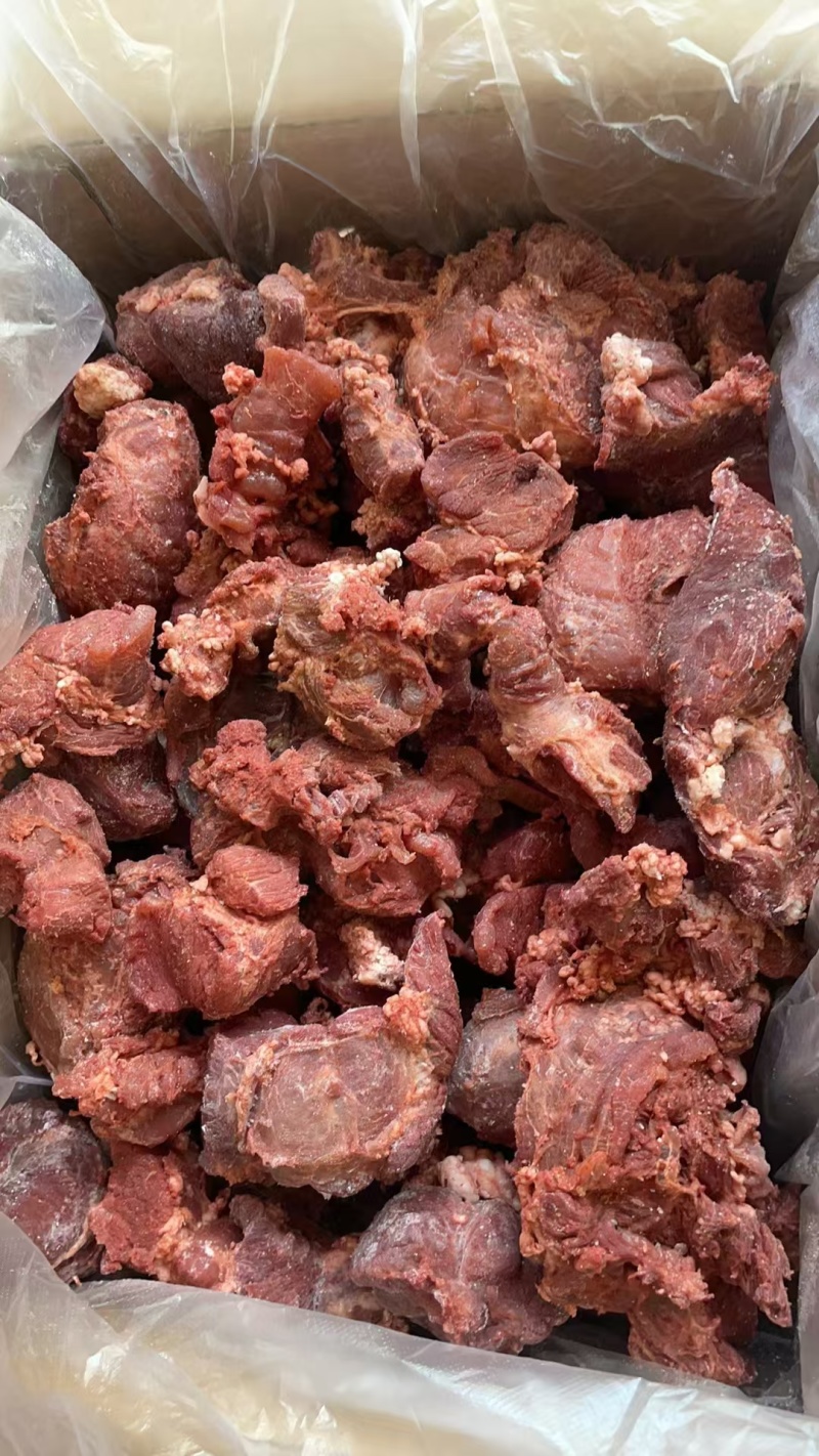 【熟牛肉】五香小块牛肉，价格低，现货实拍，每天大量加工中