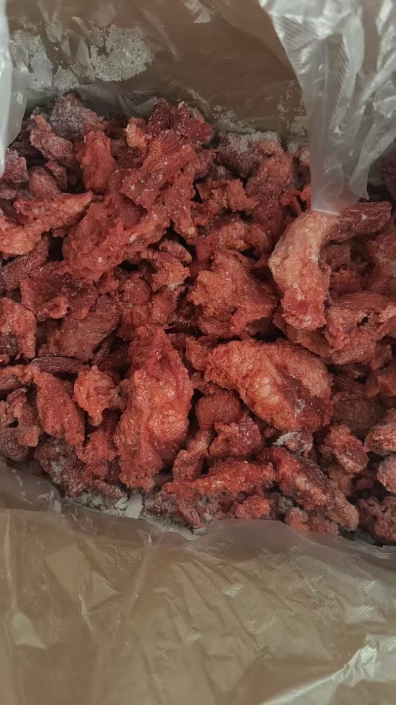 【熟牛肉】五香小块牛肉，价格低，现货实拍，每天大量加工中