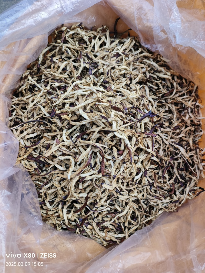 烘干无盐茄子干厂家直发。可定制可量产。无盐茄子条茄子丝。