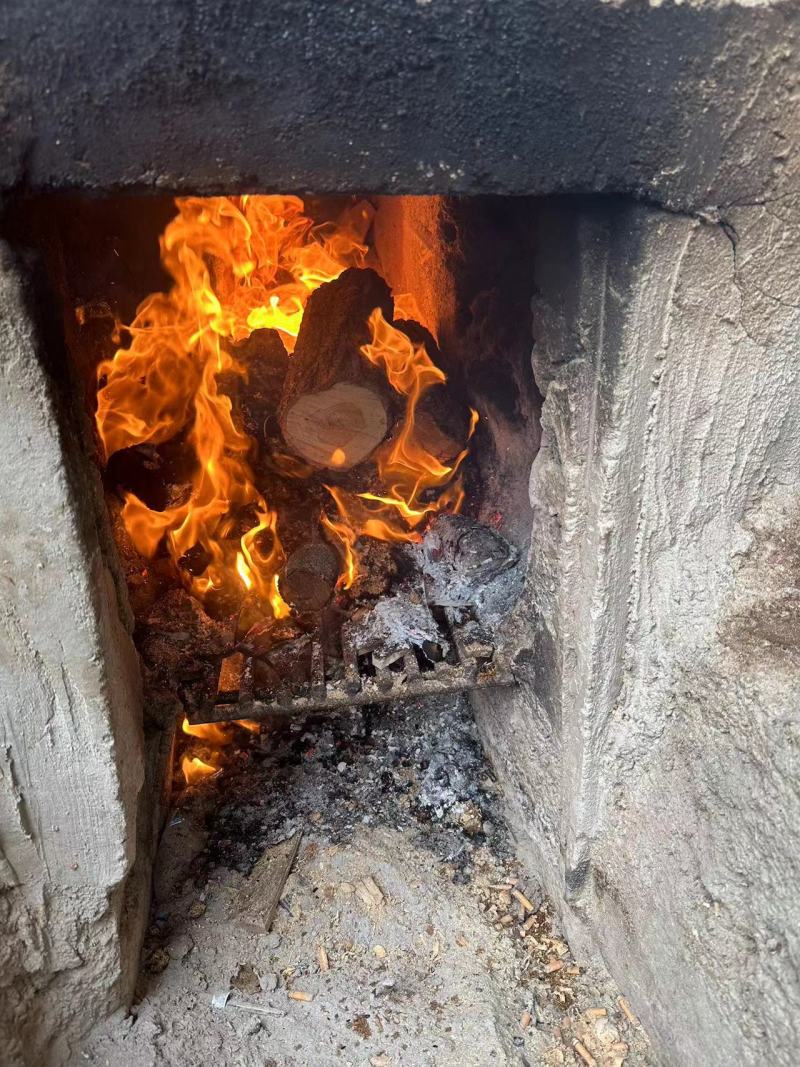 柴香腊肉农家柴火烟熏