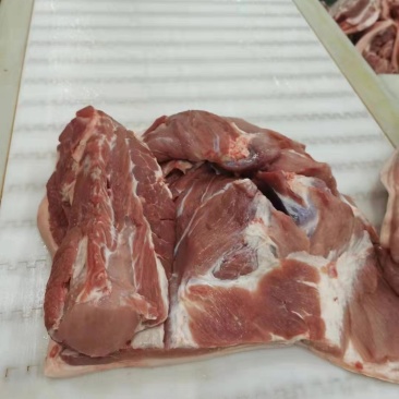 去皮前腿肉