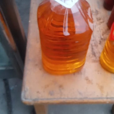 热榨花生油