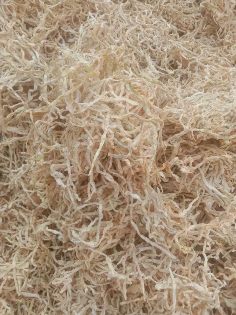 白萝卜丝，自然晒干的萝卜丝，手工制作，水饺厂，加工厂