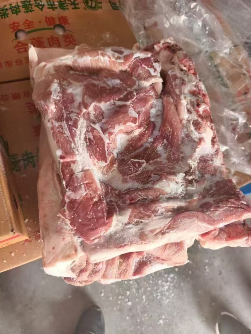 带皮后五花肉物流冷藏直达厂家批发