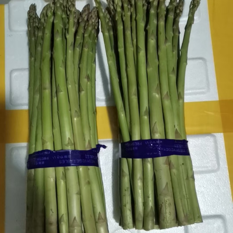芦笋货源充足，产地直发，诚信经营，欢迎客商来电