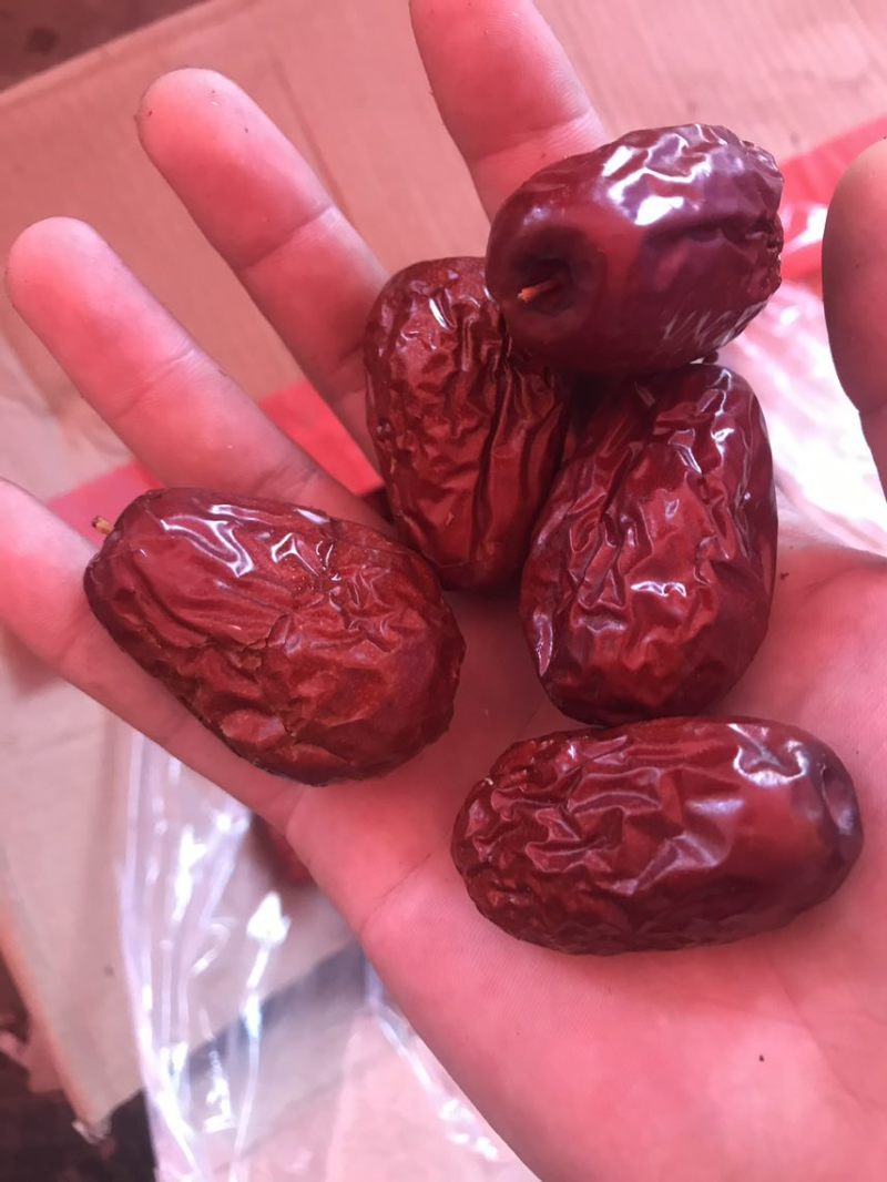 灰枣，和田大枣，圆红大枣，金丝小枣，产地直发。