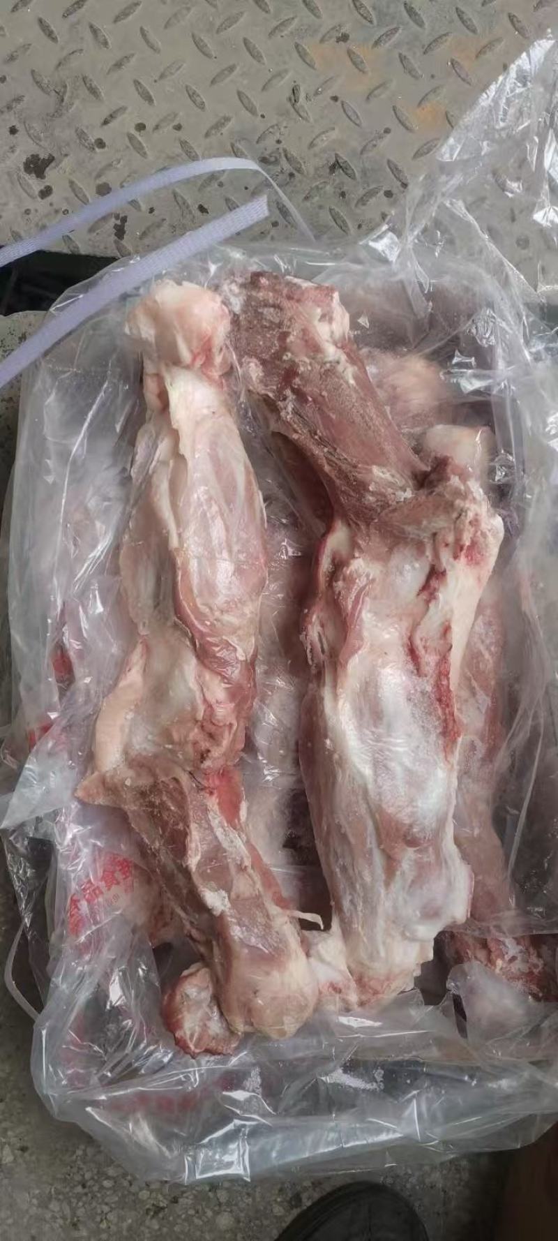 肥猪带腱后腿骨，11500元一吨水产到货，5吨10k