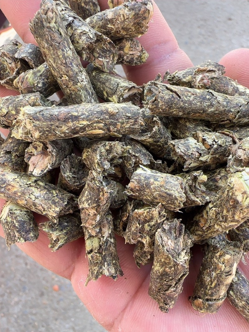纯花生秧绿草颗粒，高温熟化颗粒，易储存消化