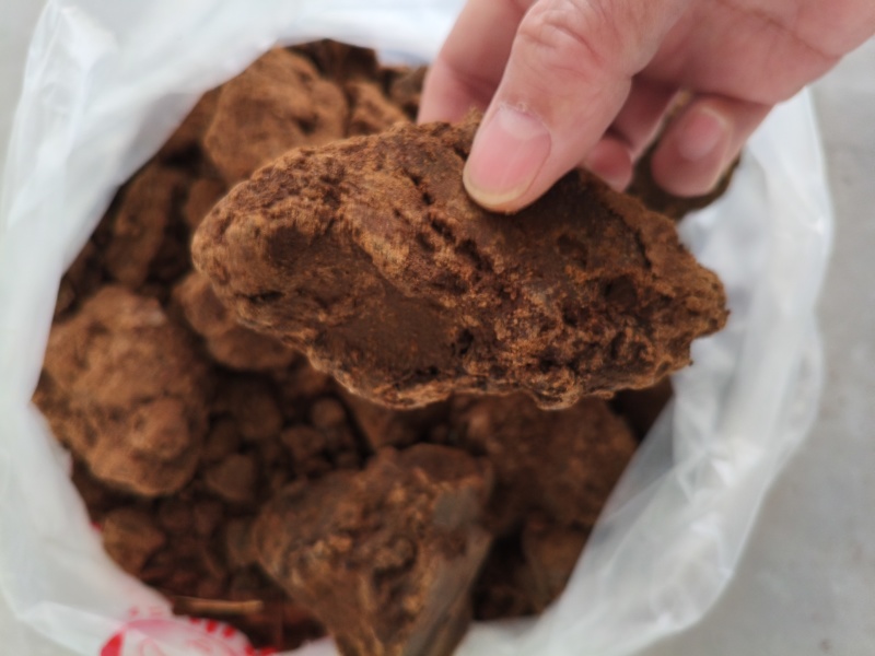 香油渣适用于各种蔬菜和农作物有效提升作物的生长环境和产量