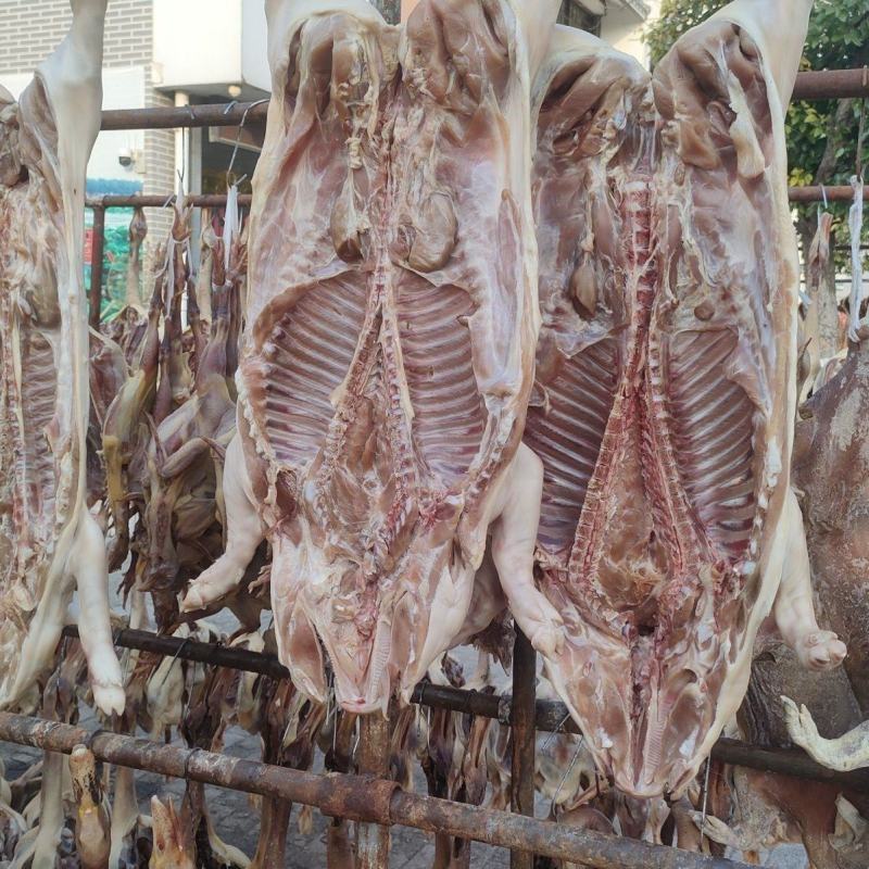 整只小香猪新鲜腊肉20斤左右一整只当地特色手工香猪肉包邮