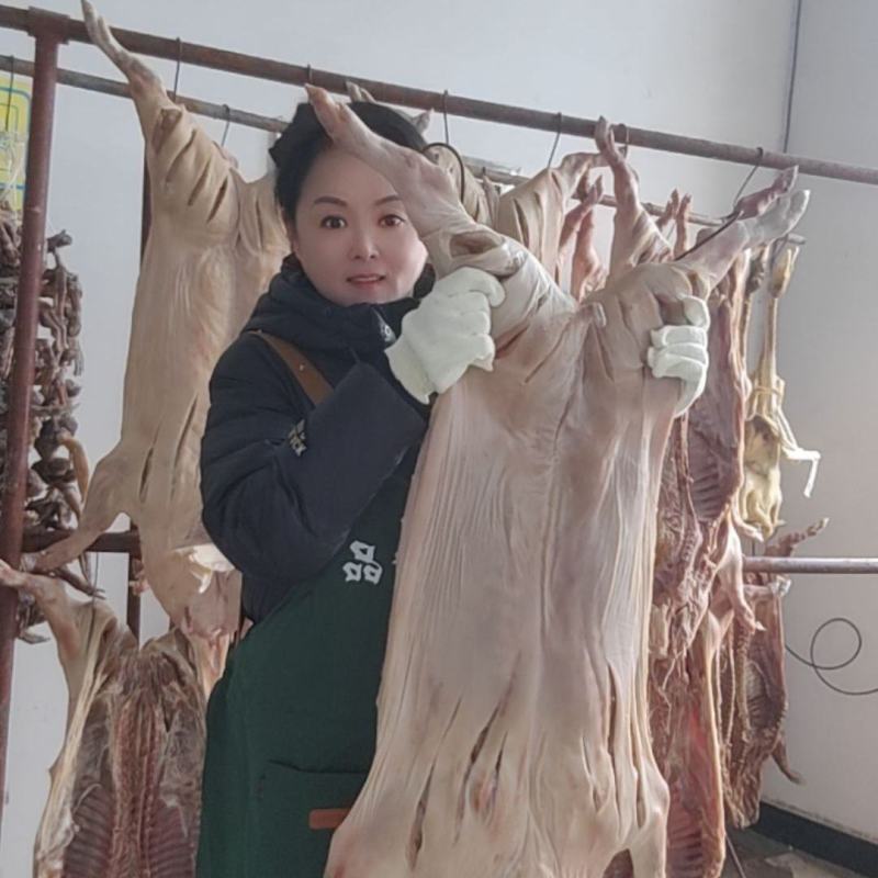 整只小香猪新鲜腊肉20斤左右一整只当地特色手工香猪肉包邮