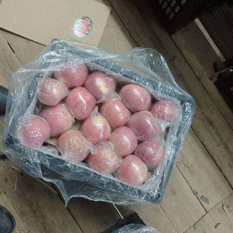 **好片红纸加膜，大，甜，水，亮，红