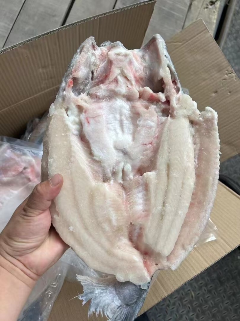 腌制开背巴沙鱼。吊炉烤鱼，毛重28净重24斤