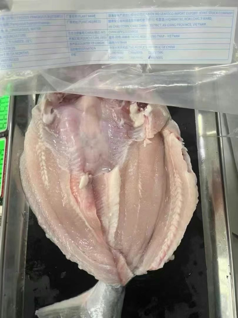 腌制开背巴沙鱼。吊炉烤鱼，毛重28净重24斤