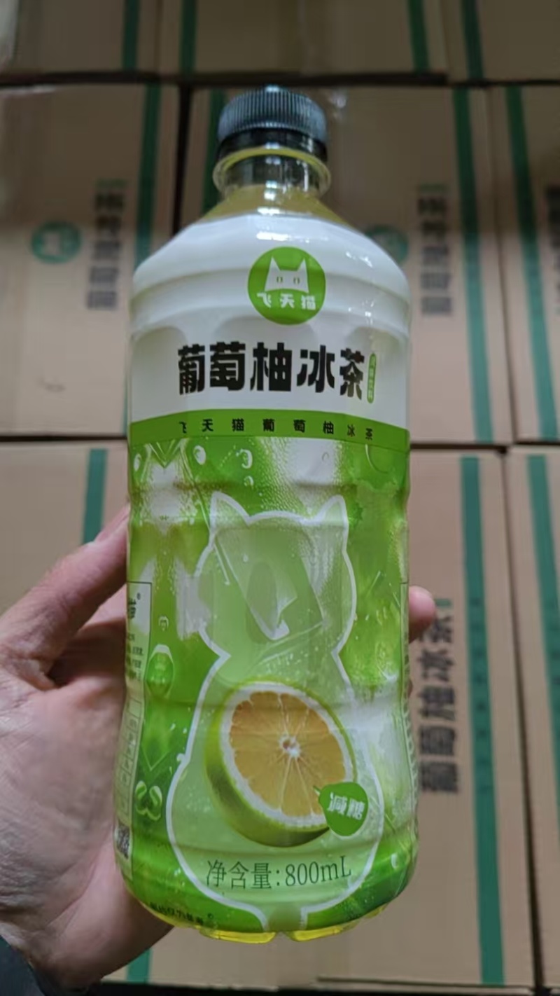 一升喝不完，500毫升不够喝，800毫升整整好