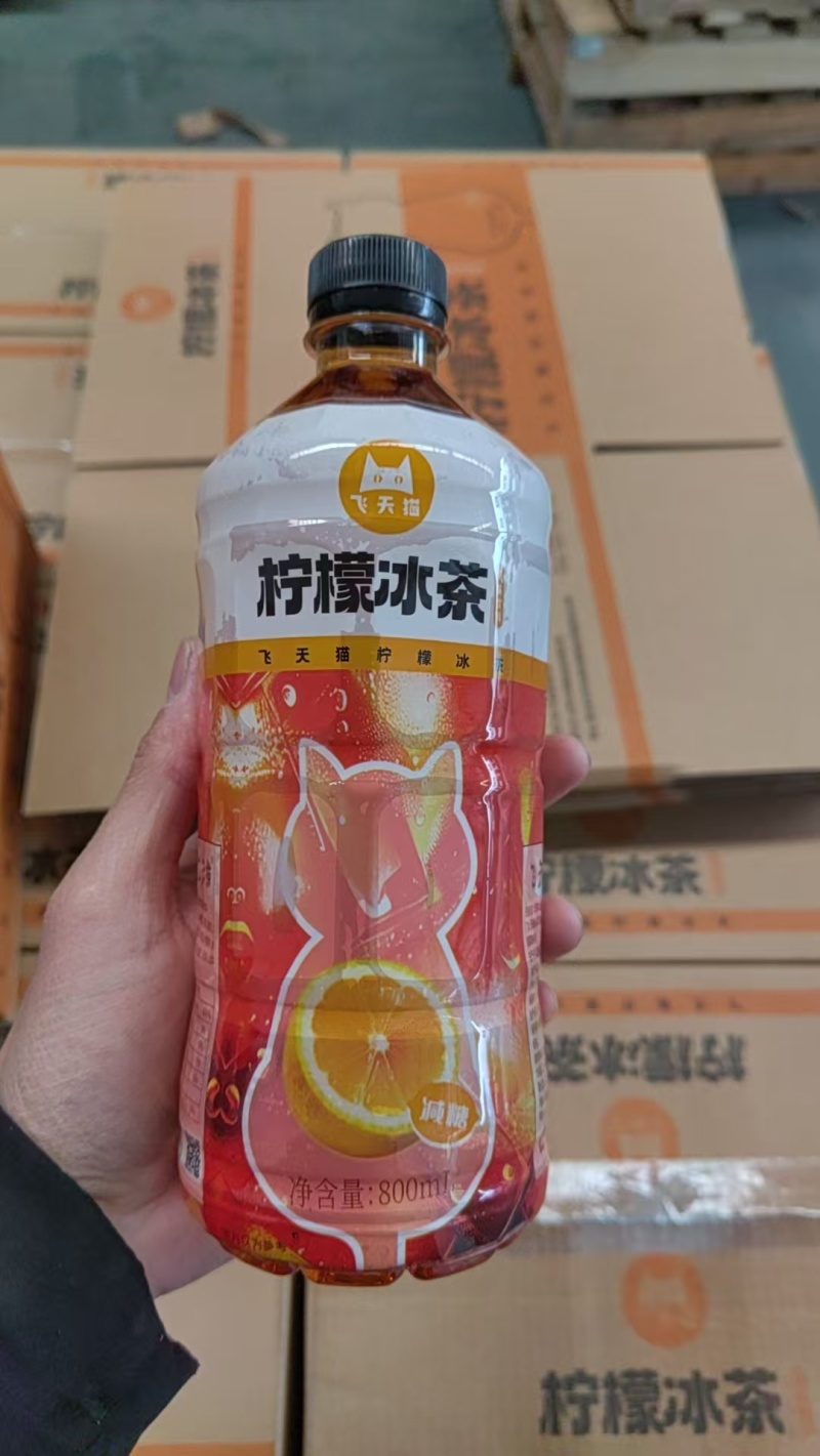 一升喝不完，500毫升不够喝，800毫升整整好