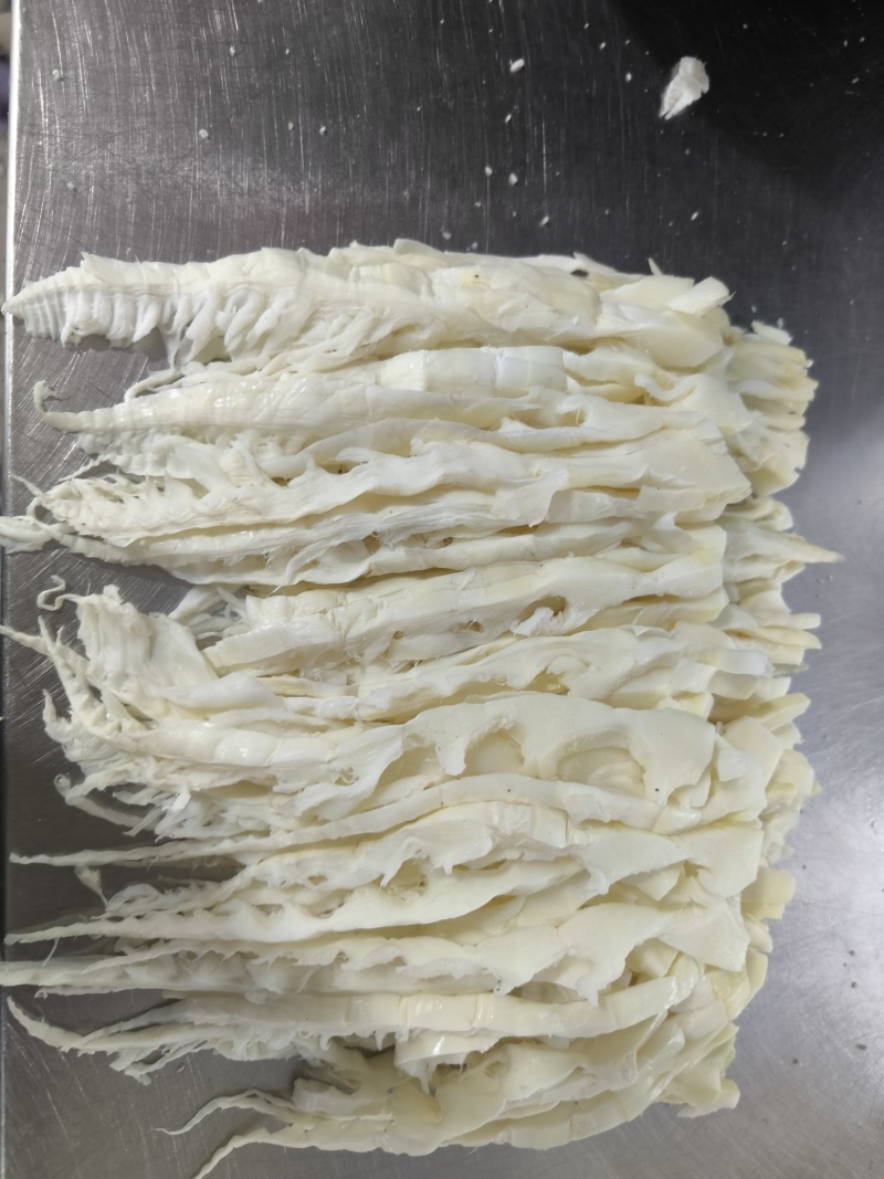 凉拌笋尖，手撕笋尖，无杂质，大小均匀，可按不同大小定做。