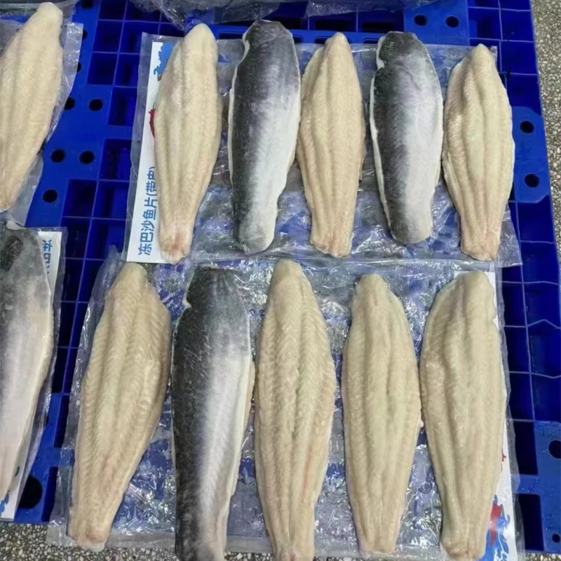 新鲜带皮巴沙鱼柳龙利鱼巴沙鱼片商用20斤龙利鱼片去皮