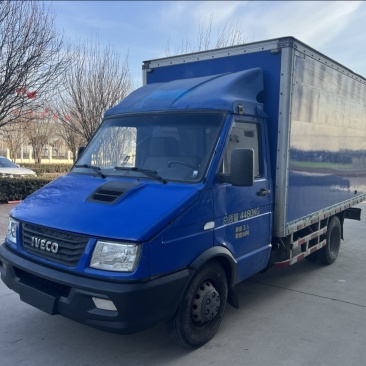 2019年依维柯厢式货车
