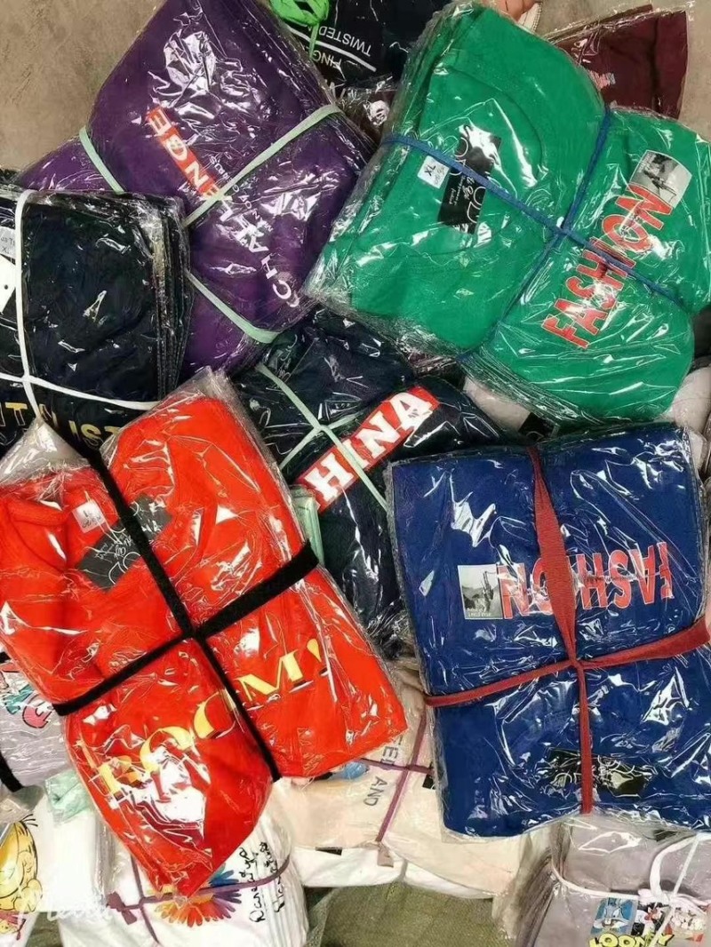 30000件地摊短袖1000起4.5全清3.5