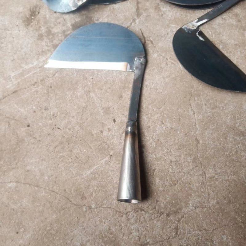 手工锻打全钢土镰刀老式割草刀农用锯齿全钢割草韭菜刀割菜收