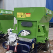 全新电动三轮撒料车